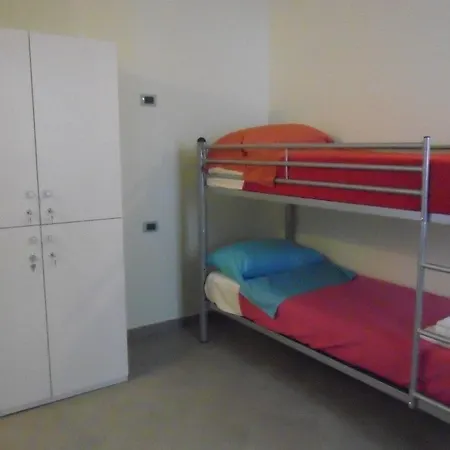 Ca'maleonte Hostel Palidano